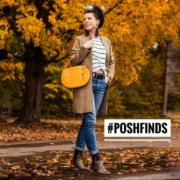 Meet Your Posher - Carolyn - Picture 4 of 5